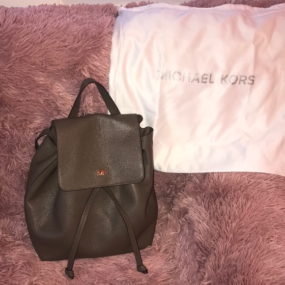 Cute tote!! - Picture 1 of 5